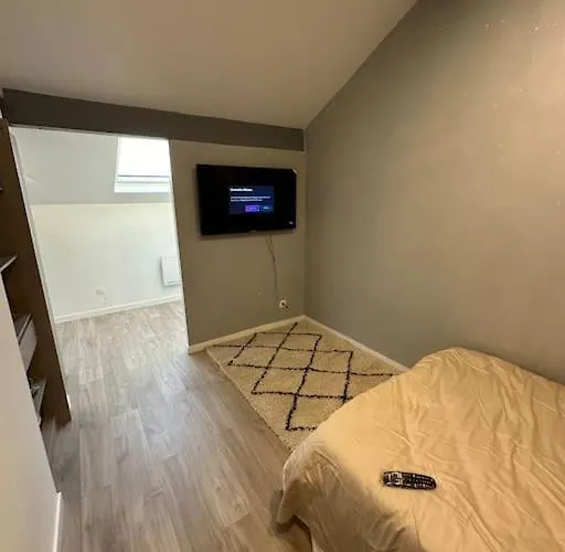 Sublime Maison De 2 Etages Avec Cour * Chille